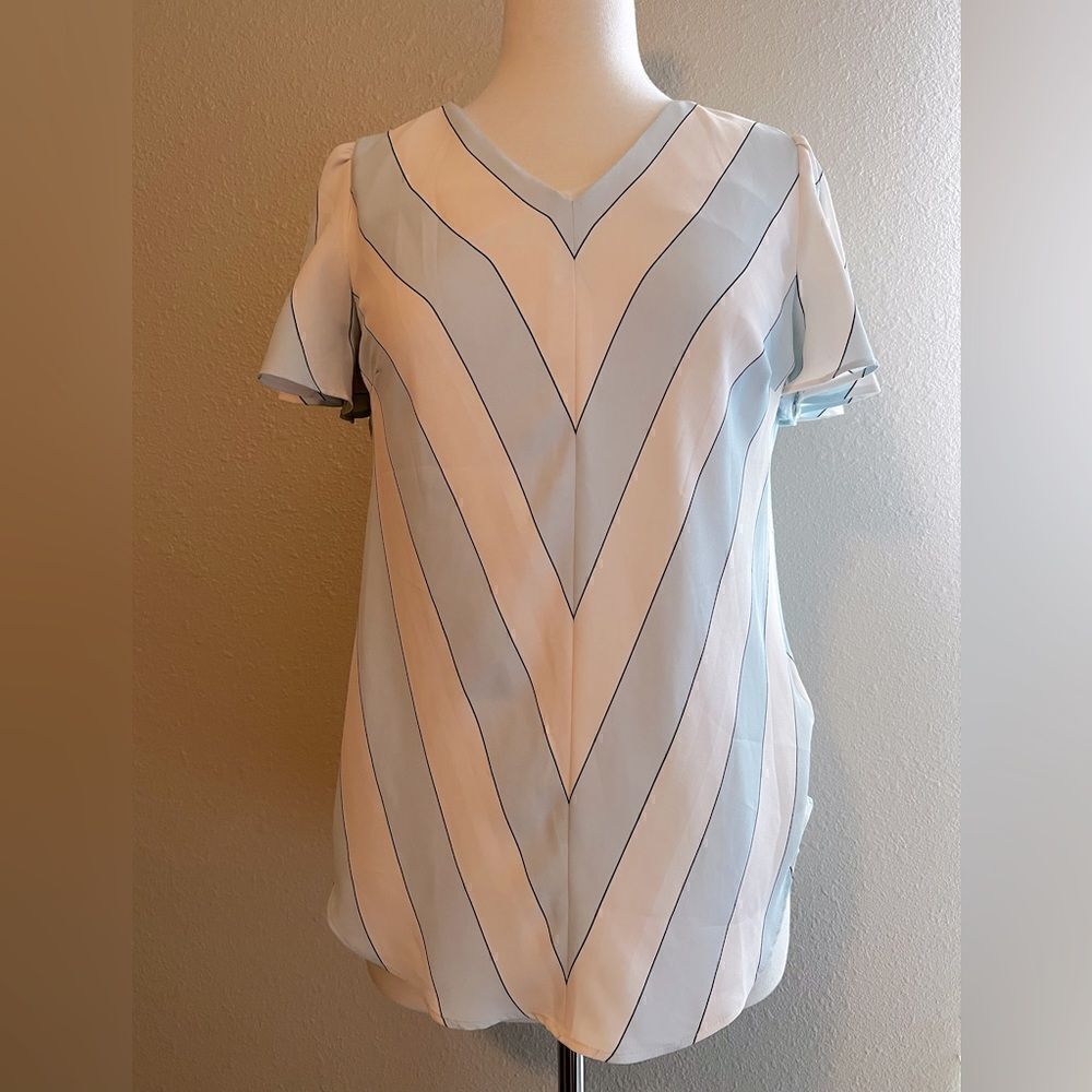 Ann Taylor small v neck blouse.  NWOT
